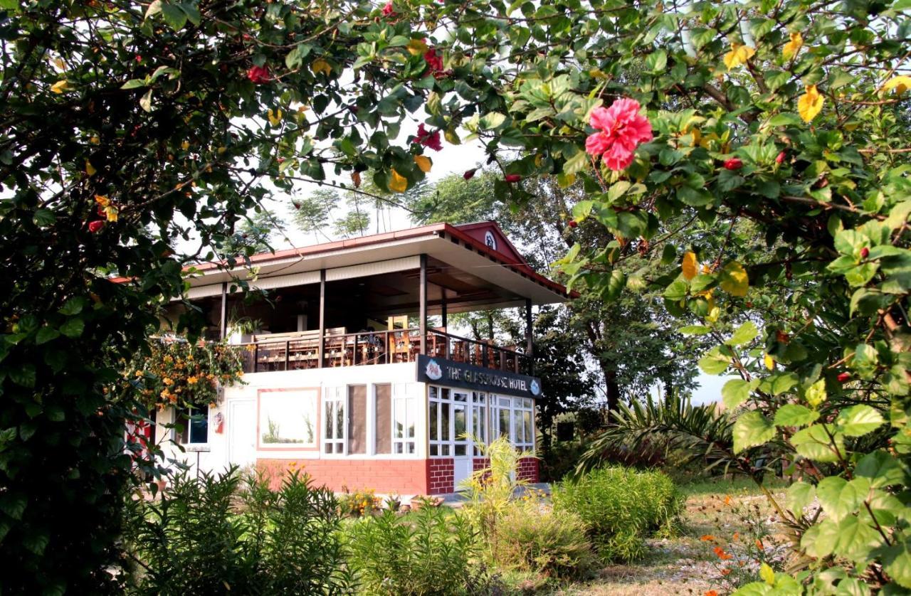 The Glasshouse Hotel Kawasoti Exterior foto