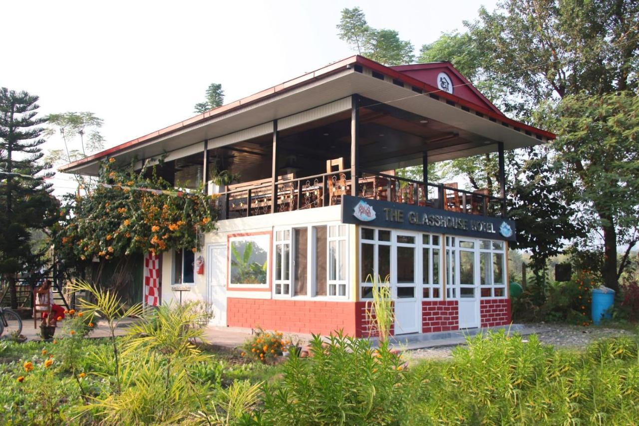 The Glasshouse Hotel Kawasoti Exterior foto
